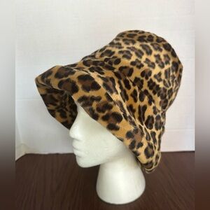 Faux Fur Leopard Print Bucket Hat. One Size. Christmas Hat! Grannycore, Sexy!